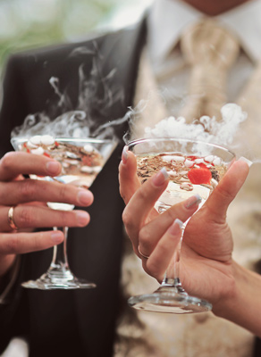 Somos una empresa dispuesta a brindar a nuestros clientes un excelente servicio para la realización de eventos, buffet, banquetes, bodas, fiestas de 15 años y coctelería.